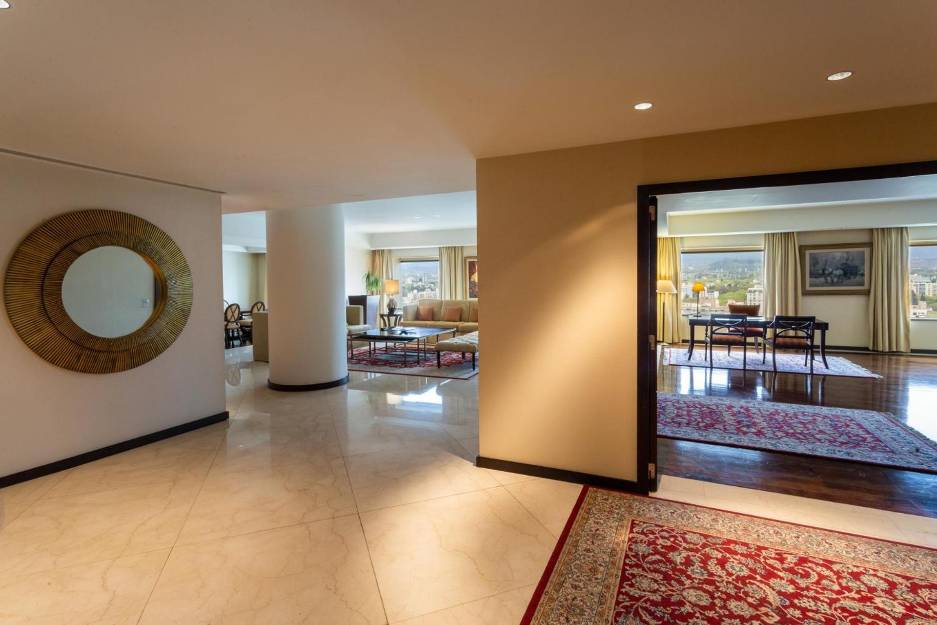 Sheraton Mendoza Hotel Exterior photo