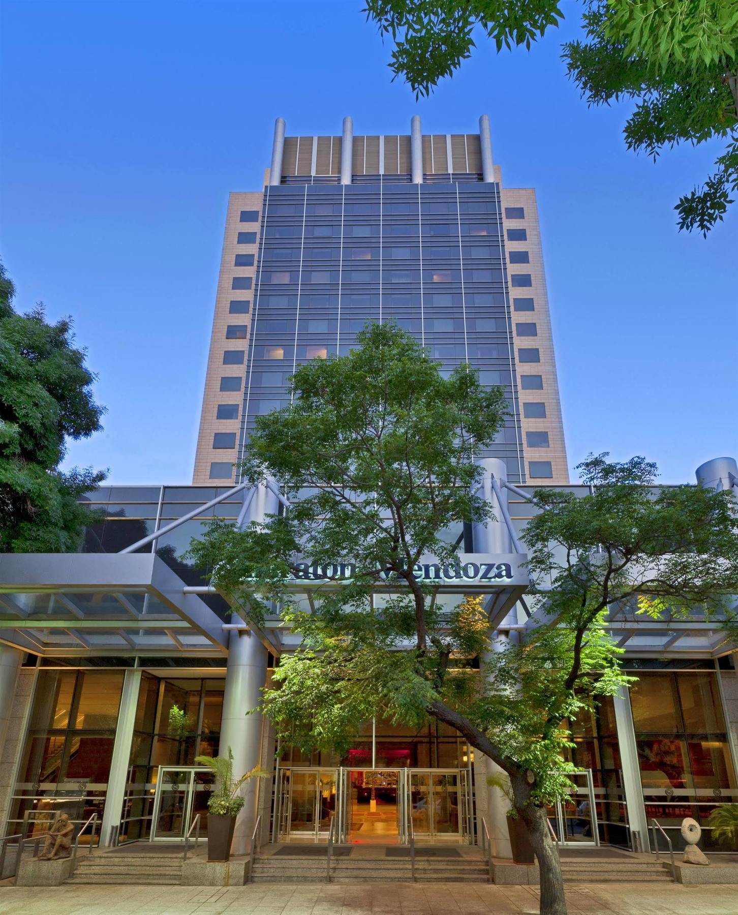 Sheraton Mendoza Hotel Exterior photo